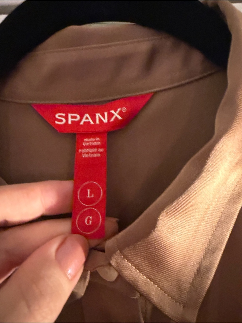 SPANX Silky Smooth Satin Button Down Shirt Cafe Ole Brown Size L - Picture 4 of 4